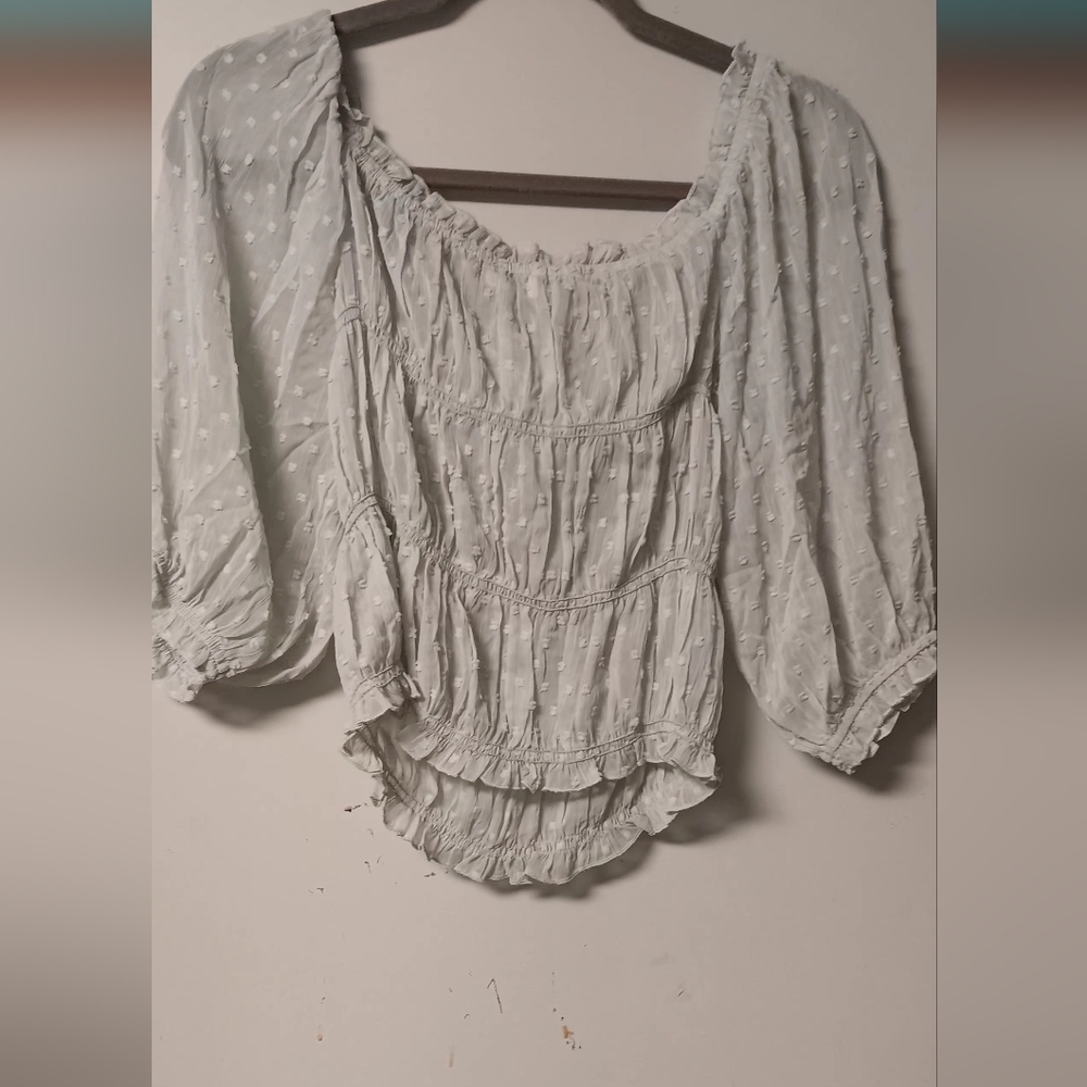 Hem & Thread, Puff sleeve Smocked, square next top, Large, NWT, Mint